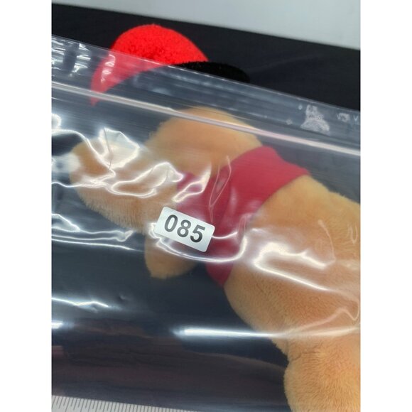 Disney Store Winnie the Pooh Free Hugs 8 Inch Valentine Beanbag Mini Bear Red Ha - Picture 4 of 4